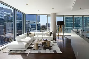 2900 McKinnon St, Dallas, TX 75201 - Photo 2