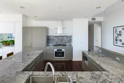 2900 McKinnon Street #801, Dallas, TX 75201 - Photo 8