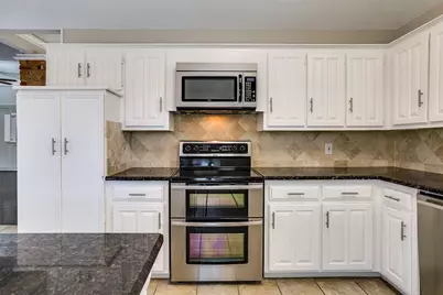 4129 Hackmore Loop, Irving, TX 75061 - Photo 10