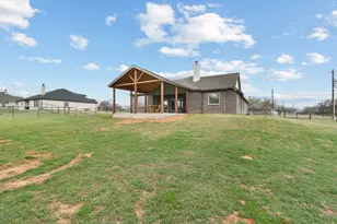 325 Co Rd 4764, Boyd, TX 76023 - Photo 20