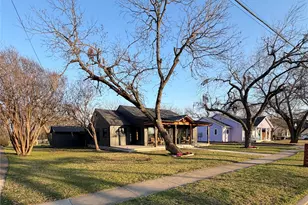 1605 S Houston St, Kaufman, TX 75142 - Photo 4
