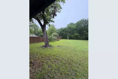 1605 S Houston Street, Kaufman, TX 75142 - Photo 8