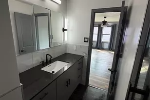 1605 S Houston St, Kaufman, TX 75142 - Photo 16