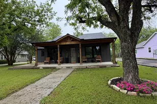1605 S Houston St, Kaufman, TX 75142 - Photo 4
