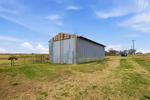 650 Lone Star Rd, Whitesboro, TX 76273 - Photo 6
