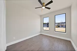 5104 Waterbury Ct, Granbury, TX 76048 - Photo 24