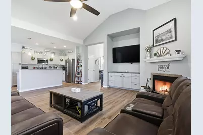 913 Carpenter Street, Azle, TX 76020 - Photo 6