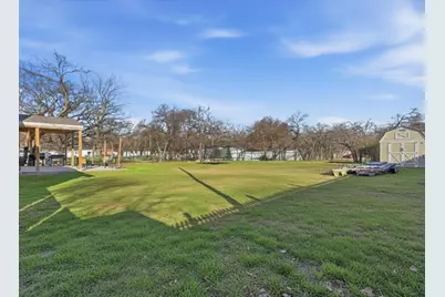 913 Carpenter Street, Azle, TX 76020 - Photo 26