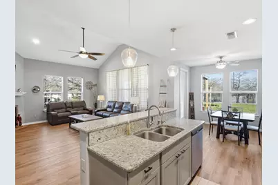 913 Carpenter Street, Azle, TX 76020 - Photo 18