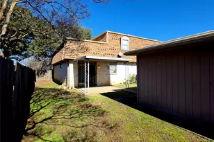 11352 Quail Run St, Dallas, TX 75238 - Photo 26