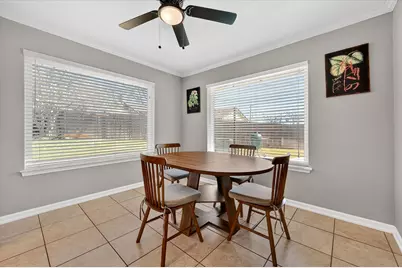 2215 Shady Meadow Court, Arlington, TX 76013 - Photo 10