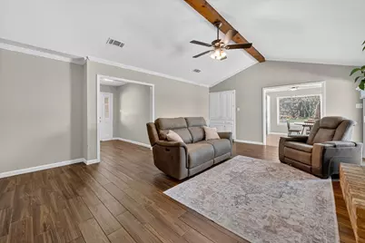 2215 Shady Meadow Court, Arlington, TX 76013 - Photo 6