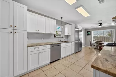 2215 Shady Meadow Court, Arlington, TX 76013 - Photo 14