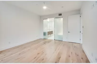 3130 N Harwood Street #2606, Dallas, TX 75201 - Photo 8