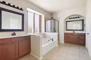 560 Vickie St, Crowley, TX 76036 - Photo 18