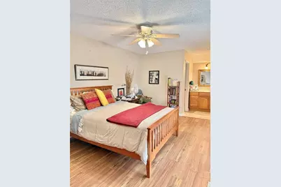 1909 Towngate Dr, Garland, TX 75041 - Photo 8