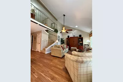 1909 Towngate Dr, Garland, TX 75041 - Photo 4