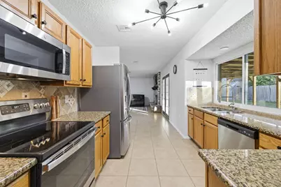 5914 Freemans Farm Street, San Antonio, TX 78233 - Photo 12