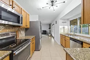 5914 Freemans Farm St, San Antonio, TX 78233 - Photo 12