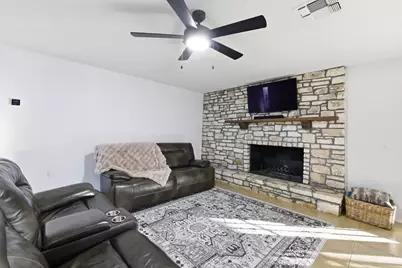 5914 Freemans Farm Street, San Antonio, TX 78233 - Photo 18