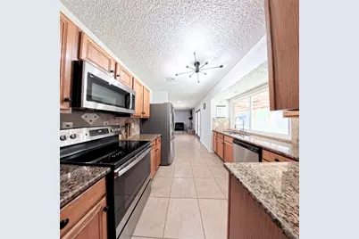 5914 Freemans Farm Street, San Antonio, TX 78233 - Photo 8