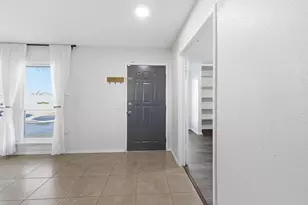 5914 Freemans Farm St, San Antonio, TX 78233 - Photo 4