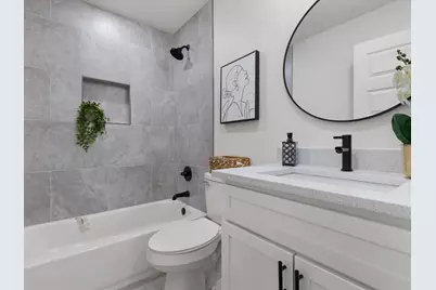 609 S Ayers Avenue, Fort Worth, TX 76103 - Photo 8