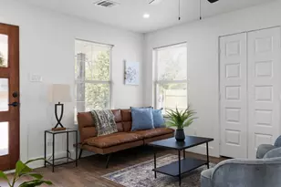 609 S Ayers Ave, Fort Worth, TX 76103 - Photo 6