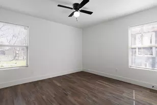 609 S Ayers Ave, Fort Worth, TX 76103 - Photo 10