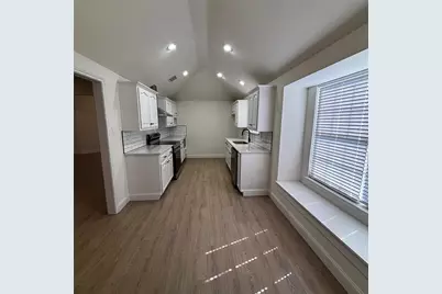 1906 Buffalo Bend Drive, Lewisville, TX 75067 - Photo 6