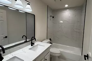 1906 Buffalo Bend Dr, Lewisville, TX 75067 - Photo 12