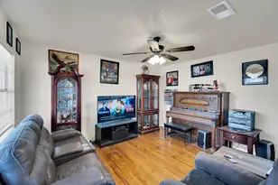 302 Cumberland Rd, Waxahachie, TX 75165 - Photo 8