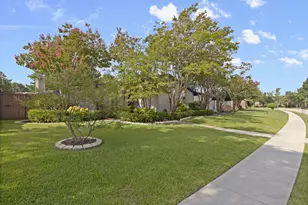 511 Woodhurst Dr, Coppell, TX 75019 - Photo 2