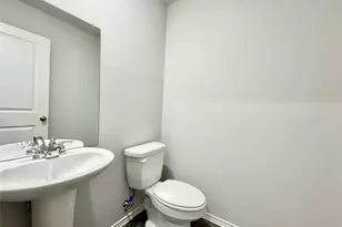 872 Eagles Nest Dr, Cleburne, TX 76031 - Photo 6