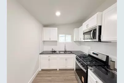 1303 N Galloway Avenue, Mesquite, TX 75149 - Photo 4