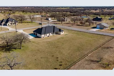 1001 Henry Way, Springtown, TX 76082 - Photo 34