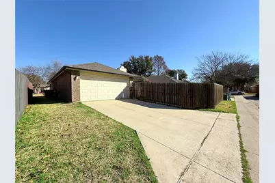 980 Mauve Drive, Lewisville, TX 75067 - Photo 20