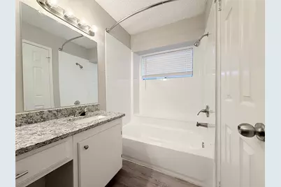 980 Mauve Drive, Lewisville, TX 75067 - Photo 8