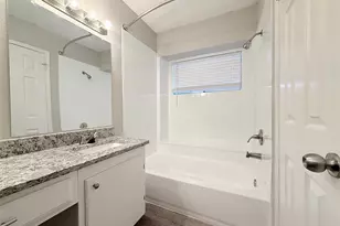 980 Mauve Dr, Lewisville, TX 75067 - Photo 8