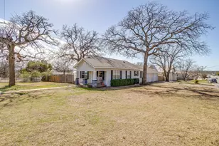 1215 N Elm St, Weatherford, TX 76086 - Photo 18