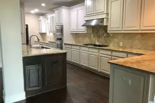 408 Paluxy Dr, Irving, TX 75039 - Photo 8