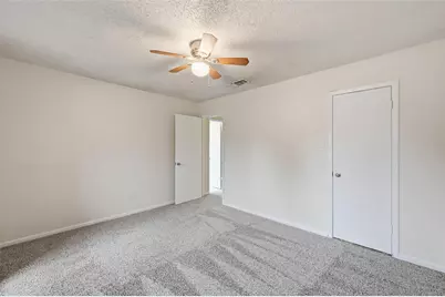 1709 Princeton Drive, Arlington, TX 76015 - Photo 32