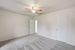 1709 Princeton Dr, Arlington, TX 76015 - Photo 32
