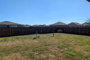 2915 Emma Ln, Mabank, TX 75147 - Photo 18