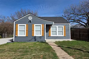 805 Adkins St, Bowie, TX 76230 - Photo 1