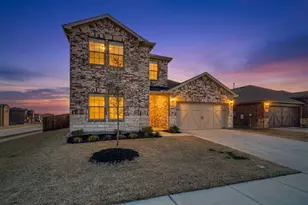 2378 Peregrine Wy, Crandall, TX 75114 - Photo 2
