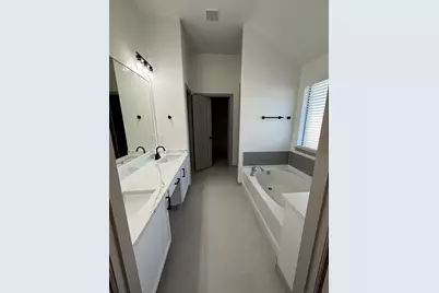 829 Cutting Horse Drive, Mansfield, TX 76063 - Photo 6