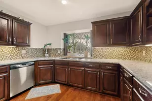 922 S Greenstone Ln, Duncanville, TX 75137 - Photo 8