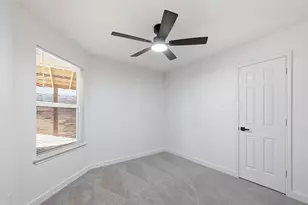 2810 Harvest Lake Dr, Irving, TX 75060 - Photo 16