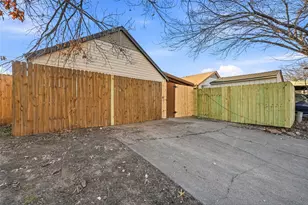 2810 Harvest Lake Dr, Irving, TX 75060 - Photo 26